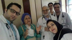 تقدیر خانم اشرف رشیدی از ریاست و تیم درمان مرکز قلب و عروق شهید رجایی: عکس شماره 1 / 5